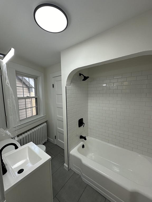 493 Lynn St # 4 Property Photo 8