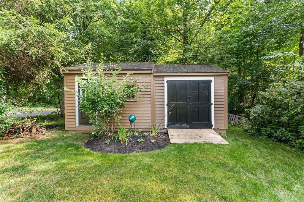 841 Union St Property Photo 28