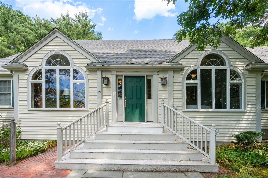 272 Winter Street Property Photo 1