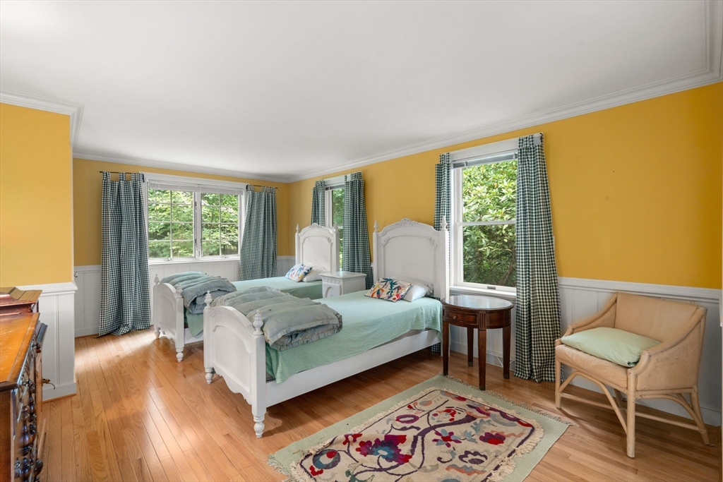 272 Winter Street Property Photo 16
