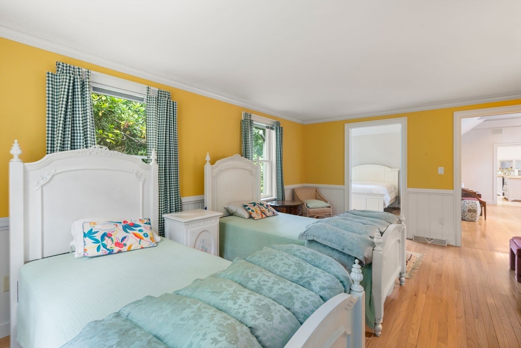 272 Winter Street Property Photo 17
