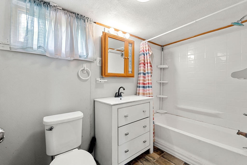 124 Hazen Rd Property Photo 10