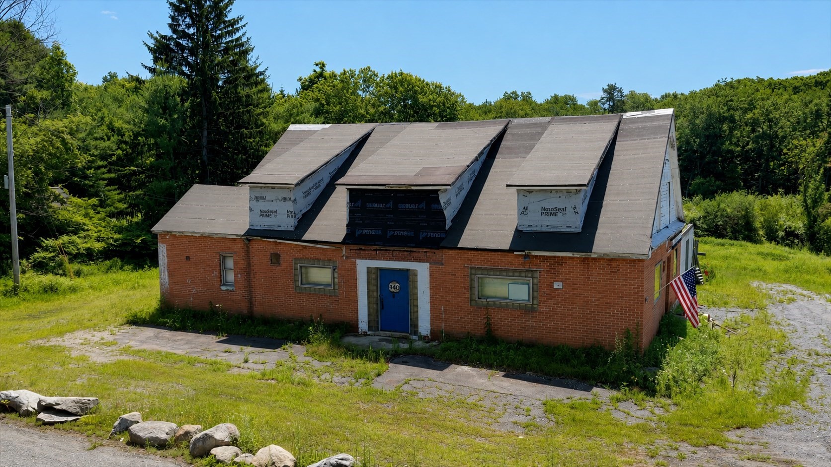440 Boston Rd Property Photo 1