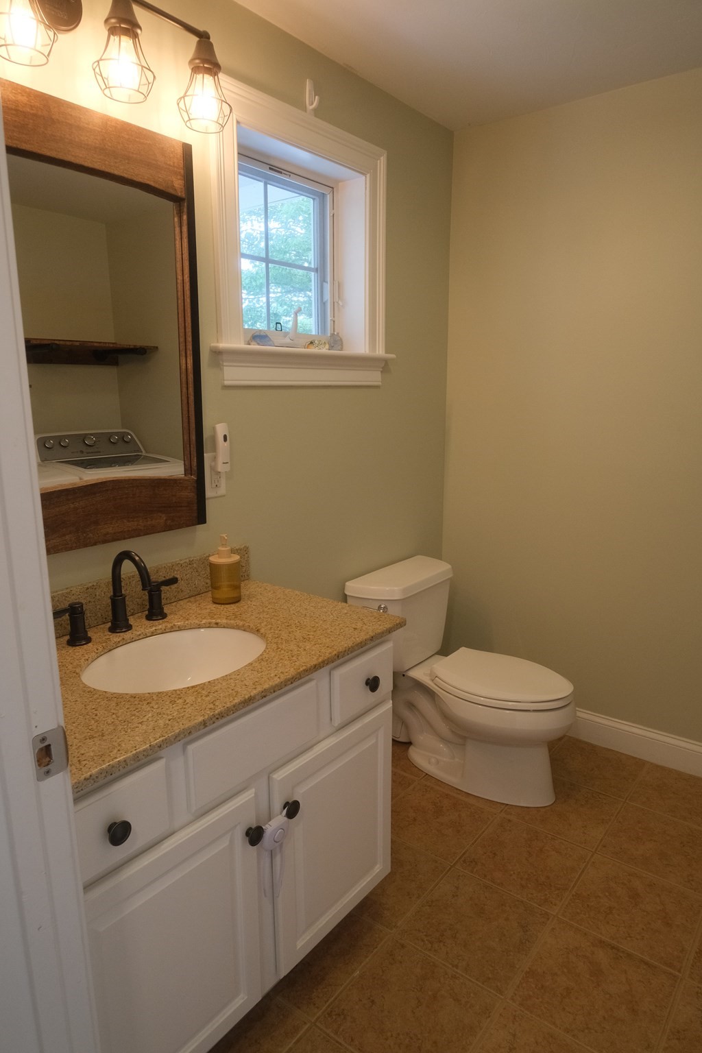 7 Bluestone Ter Property Photo 17