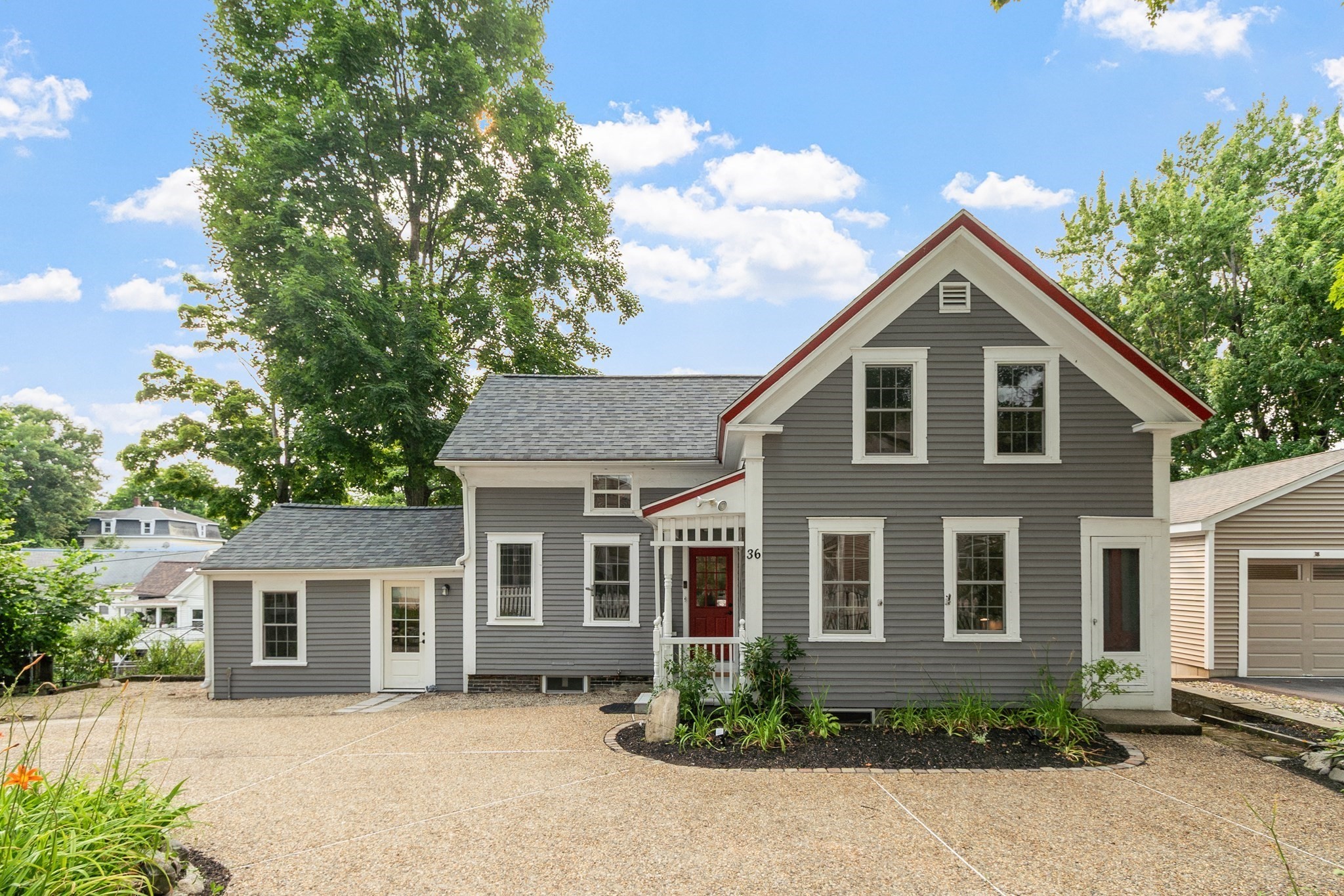 36 Pleasant St Property Photo 1