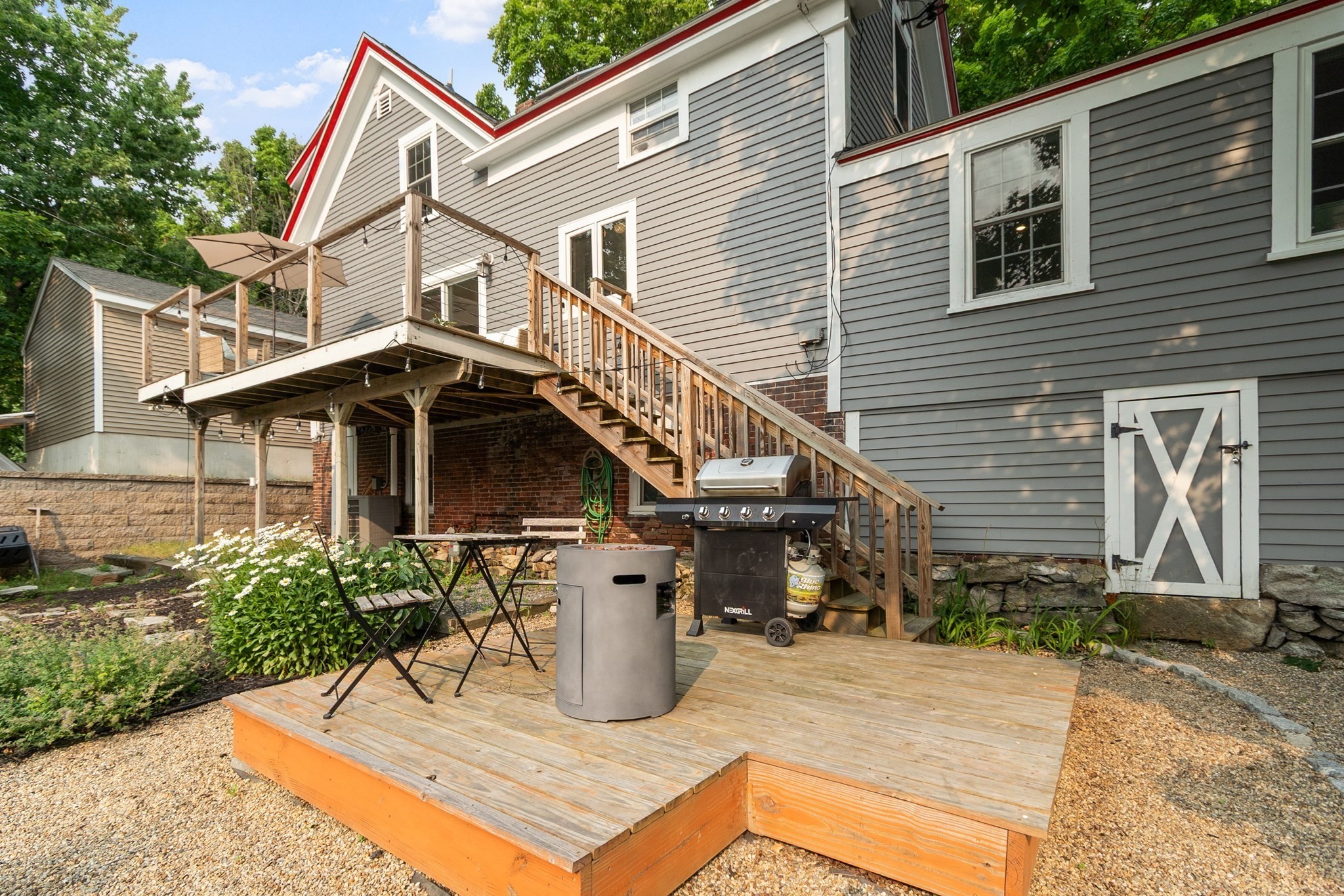 36 Pleasant St Property Photo 25
