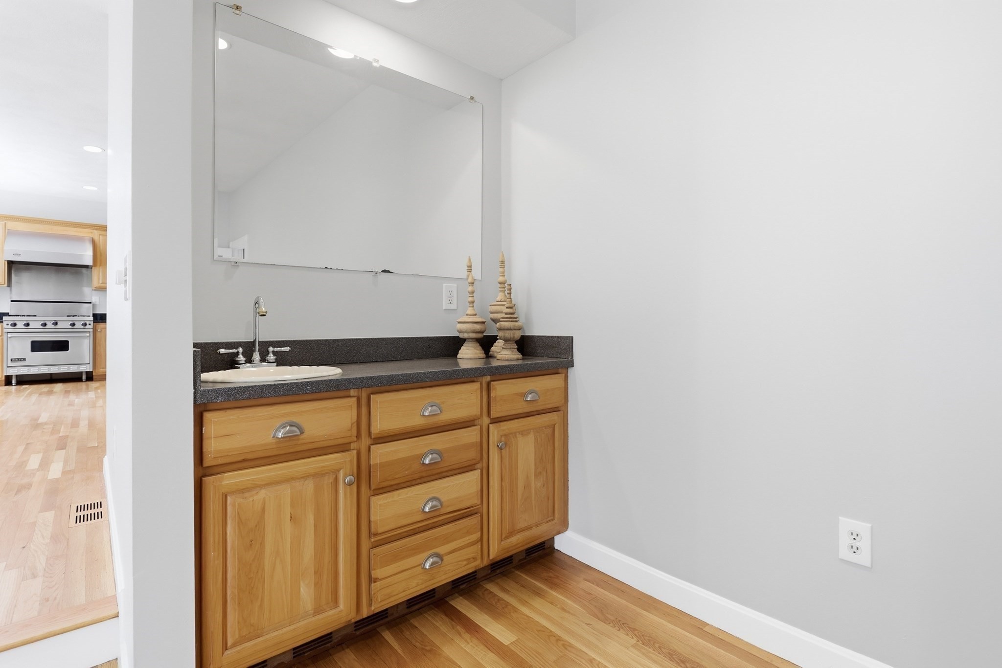 45 King St Property Photo 15
