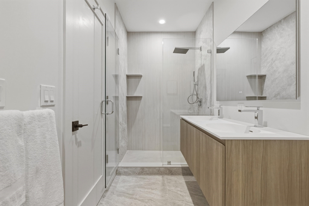 118 B Street # 26 Property Photo 8