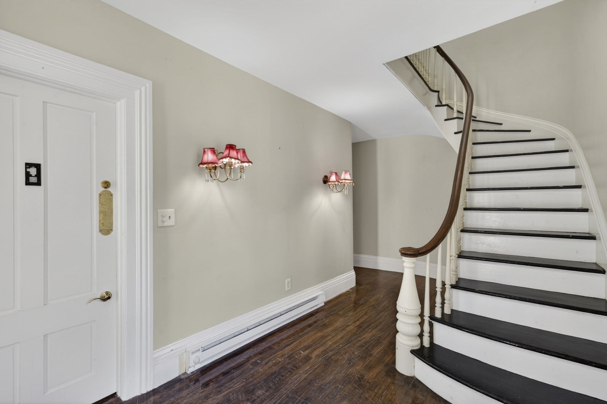 12 Crown St. Property Photo 2