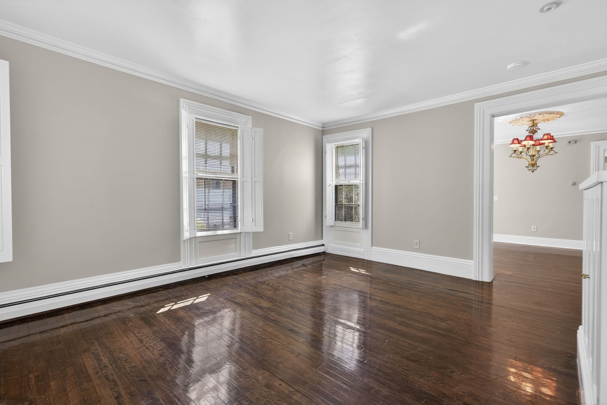 12 Crown St. Property Photo 4