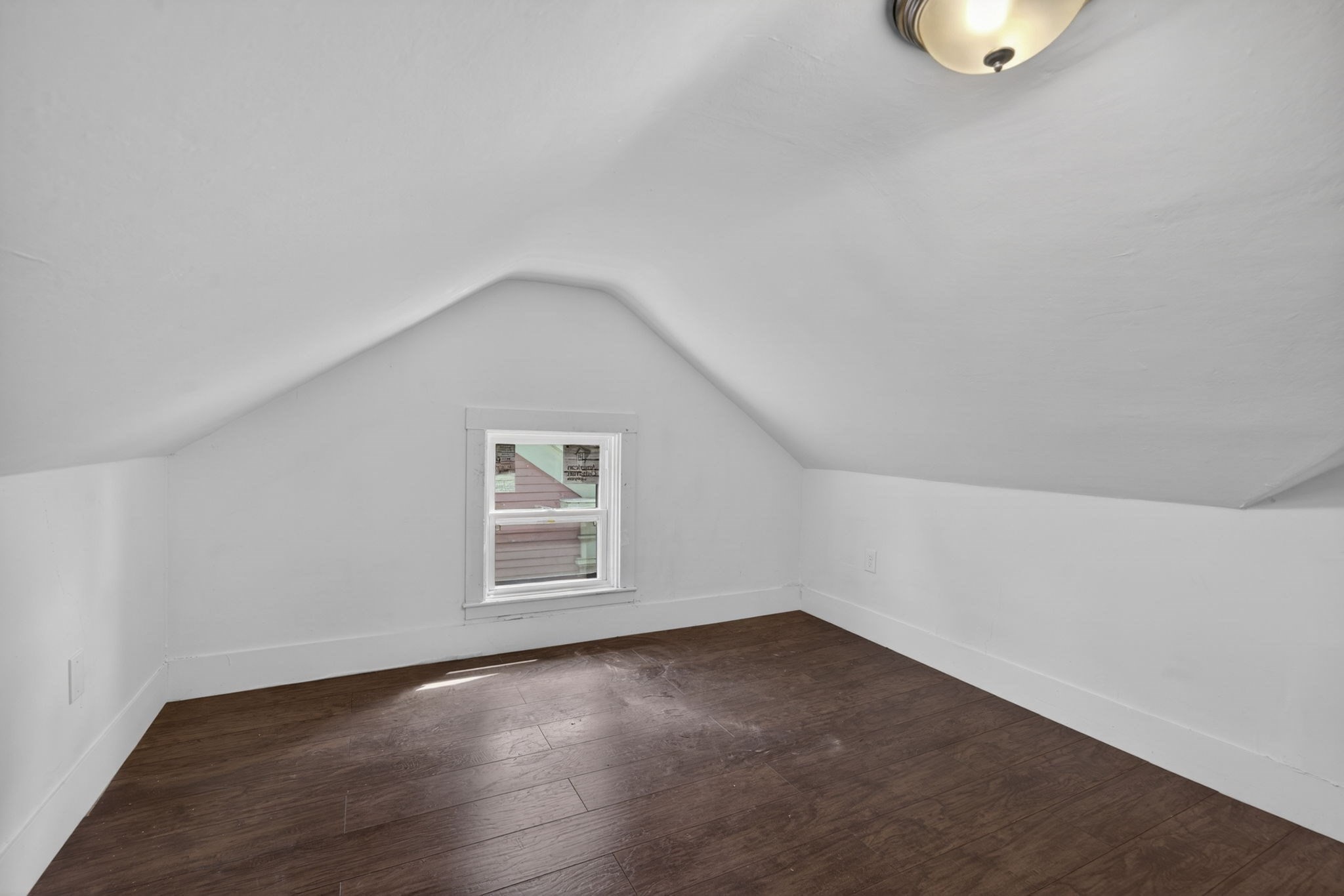 12 Crown St. Property Photo 33