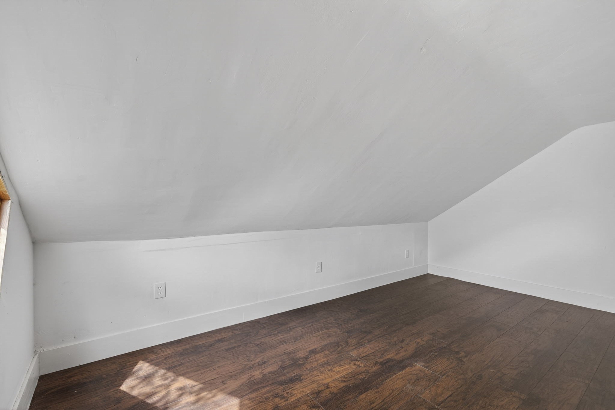 12 Crown St. Property Photo 34