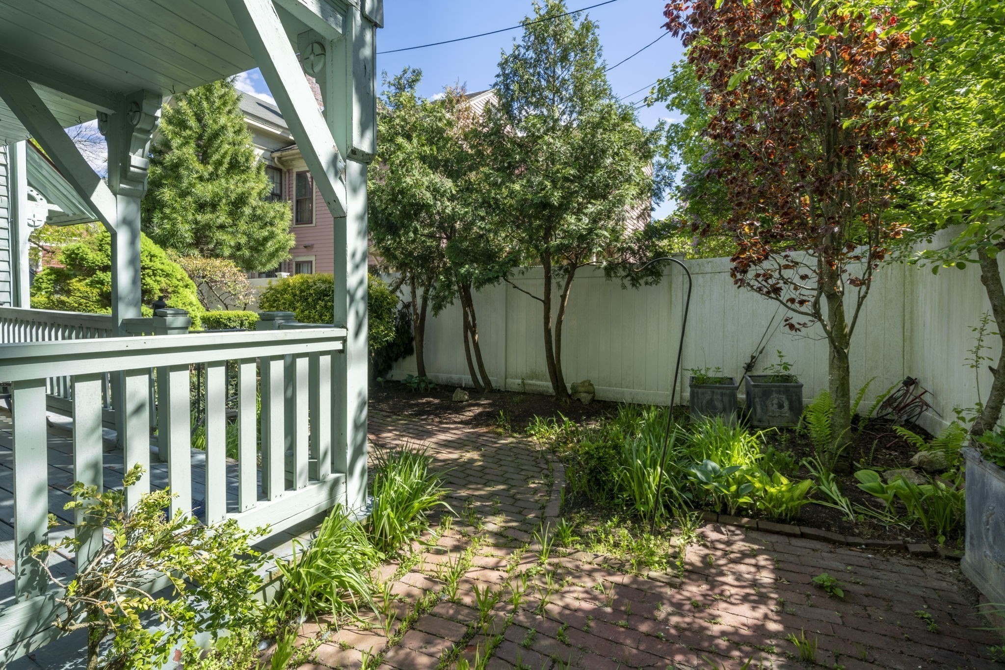 12 Crown St. Property Photo 37