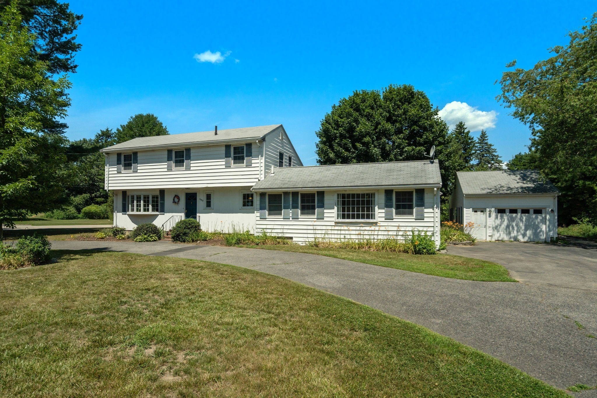 980 Randolph St Property Photo 1
