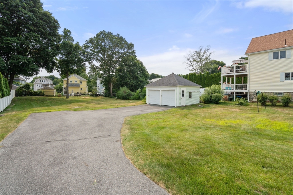 39 Phillips Ave Property Photo 27