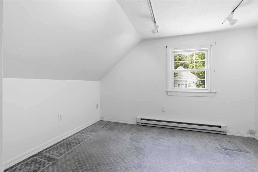 12 Hemlock Road Property Photo 25
