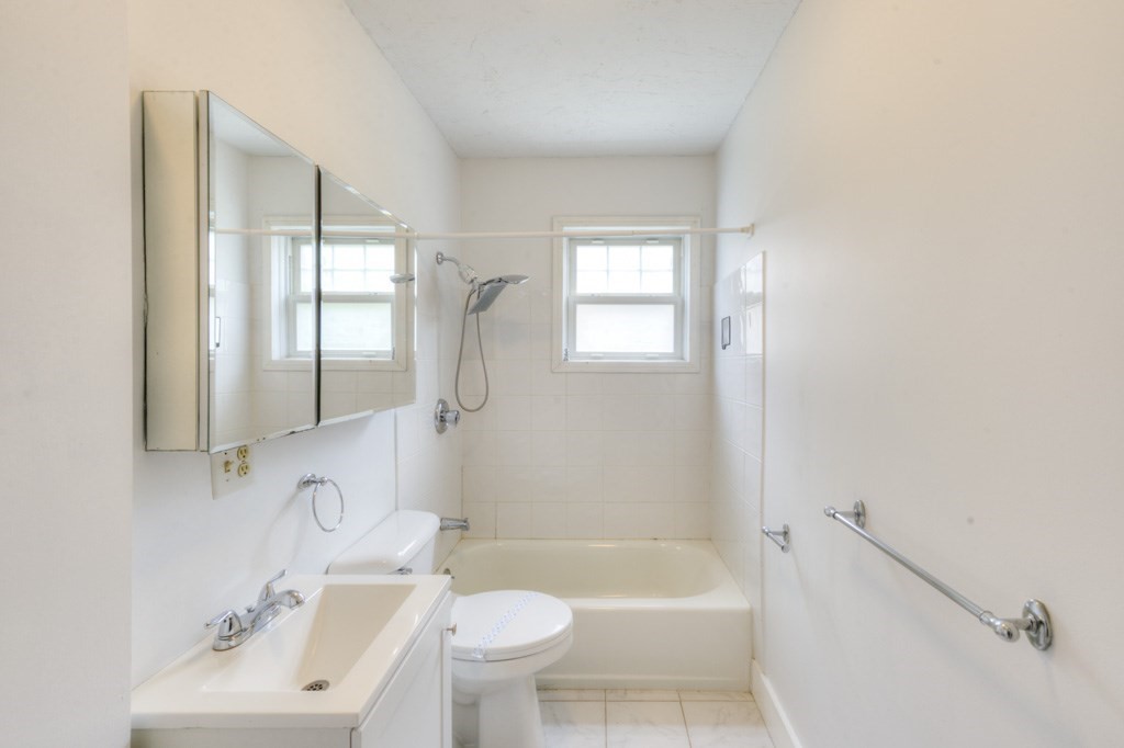62 Rolfe Ave Property Photo 13