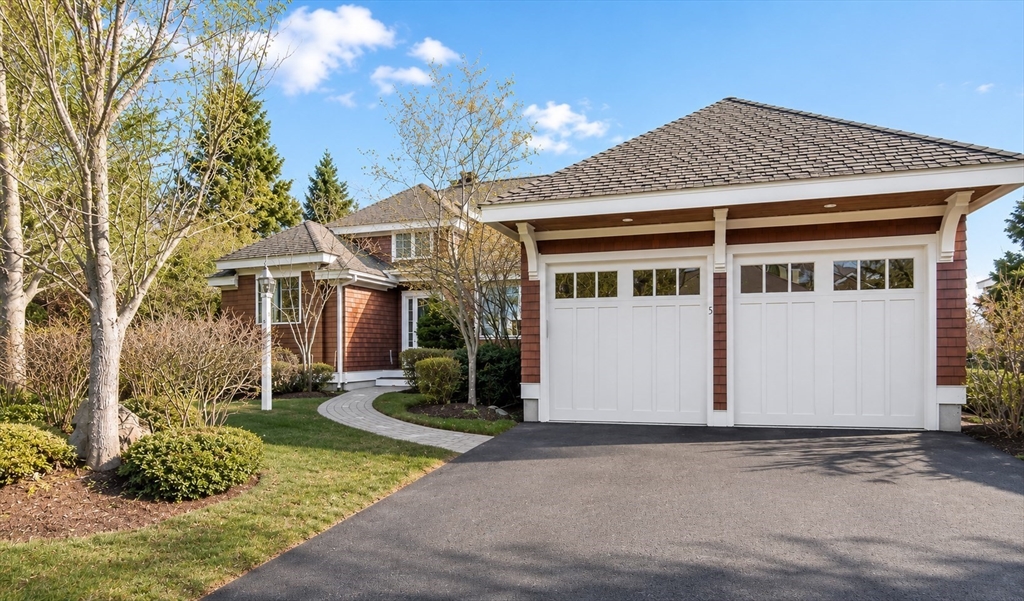 5 Tillinghast Dr # 5 Property Photo 1