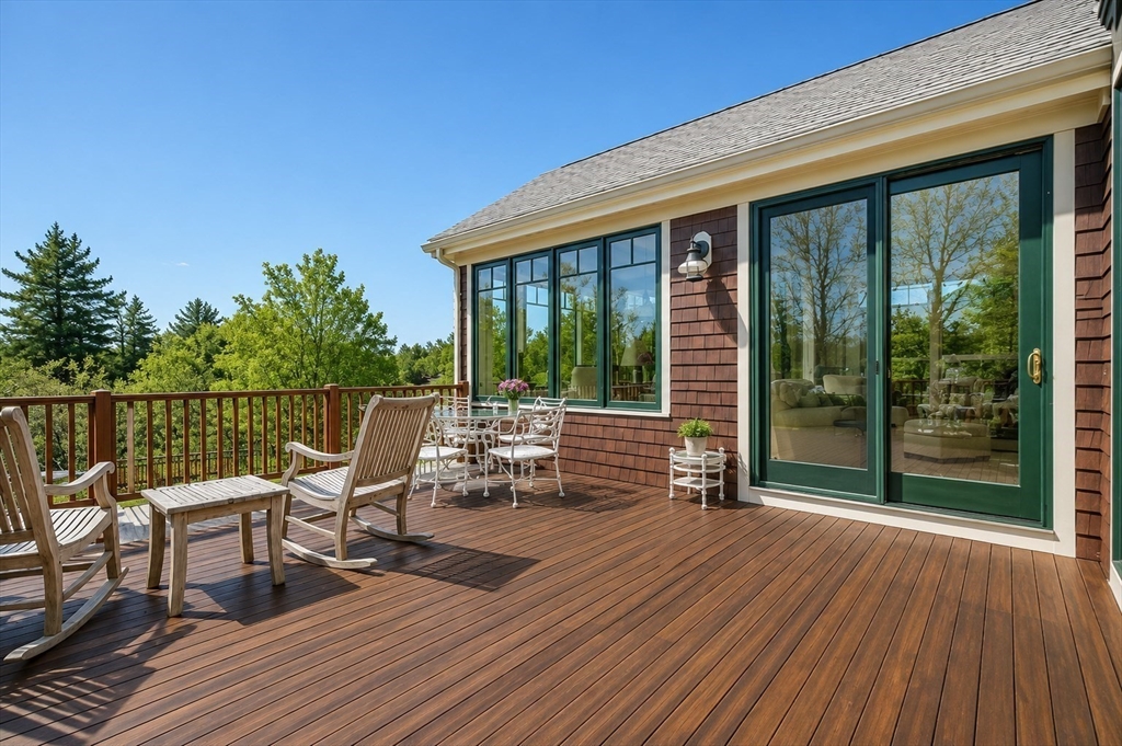 5 Tillinghast Dr # 5 Property Photo 3