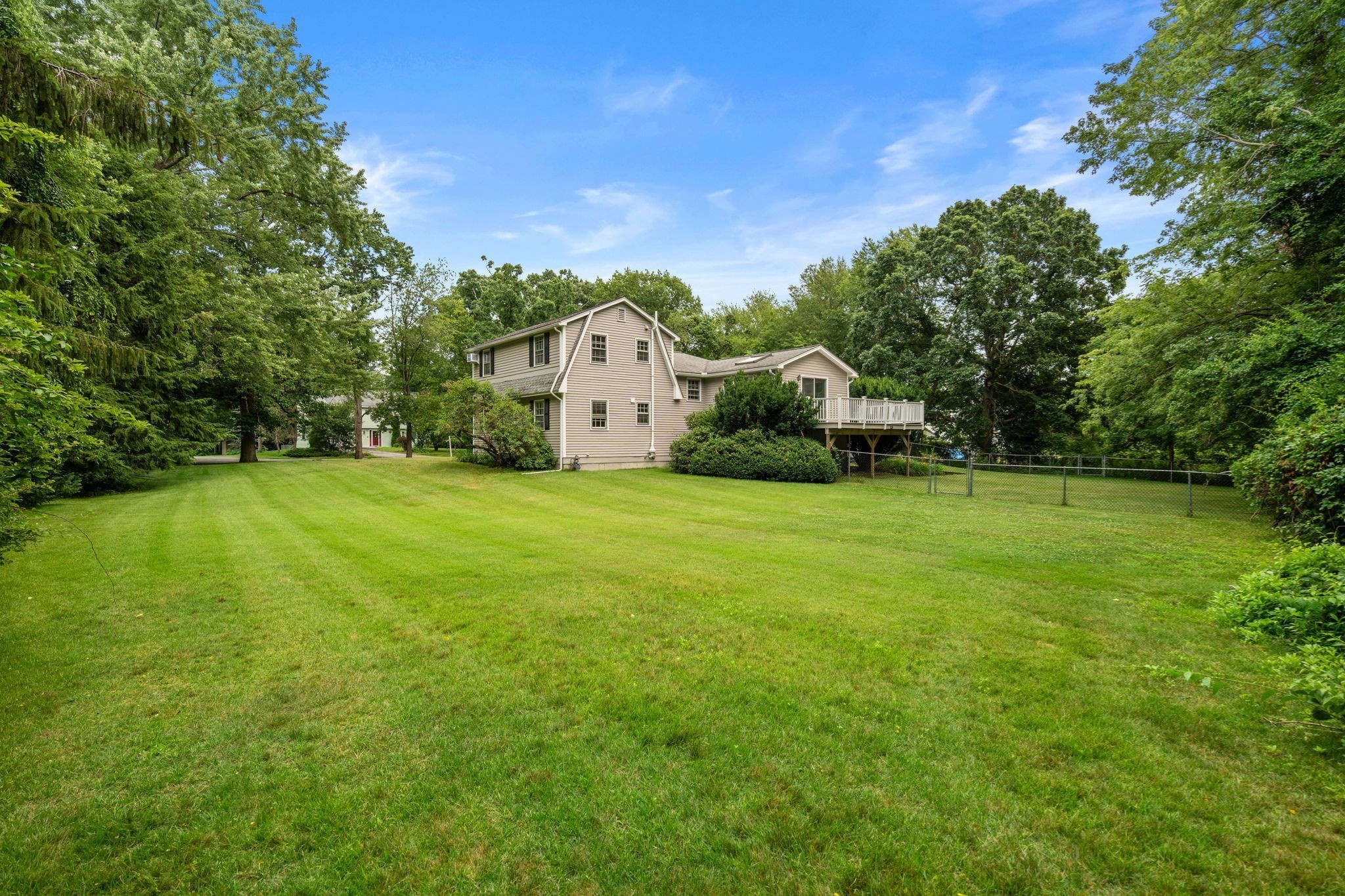 108 Greenwood Rd Property Photo 28