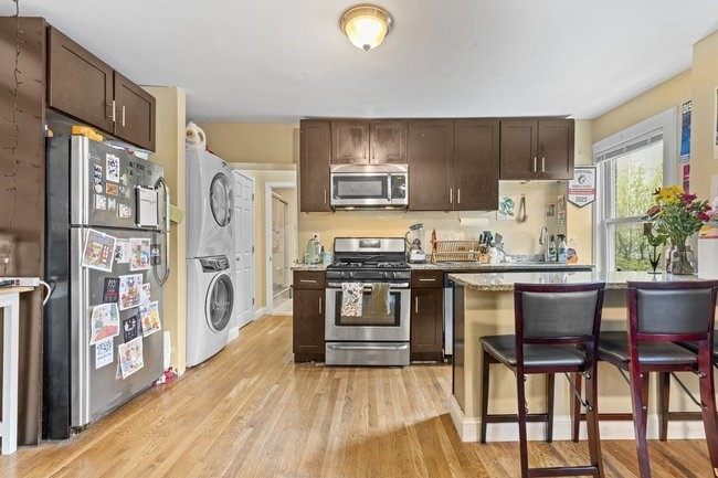4 Burke St Property Photo 2