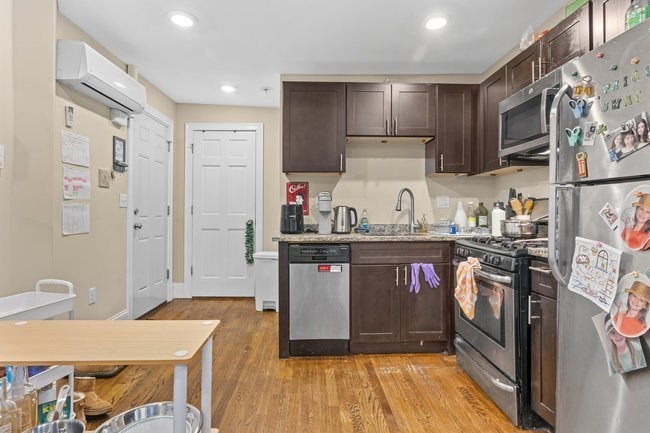 4 Burke St Property Photo 18