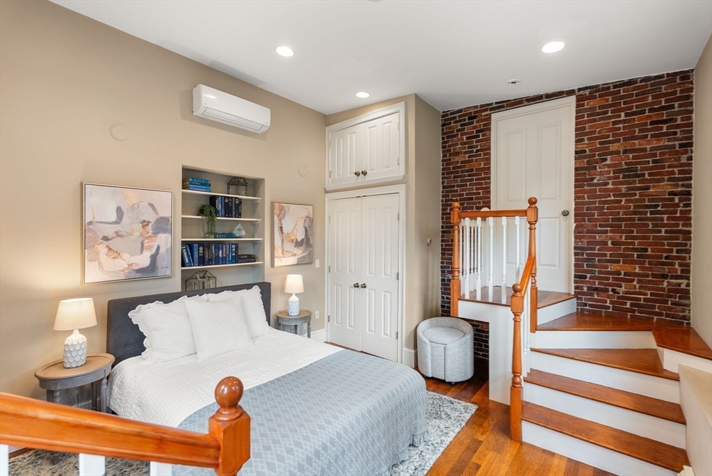 31 Millmont St # 2 Property Photo 16