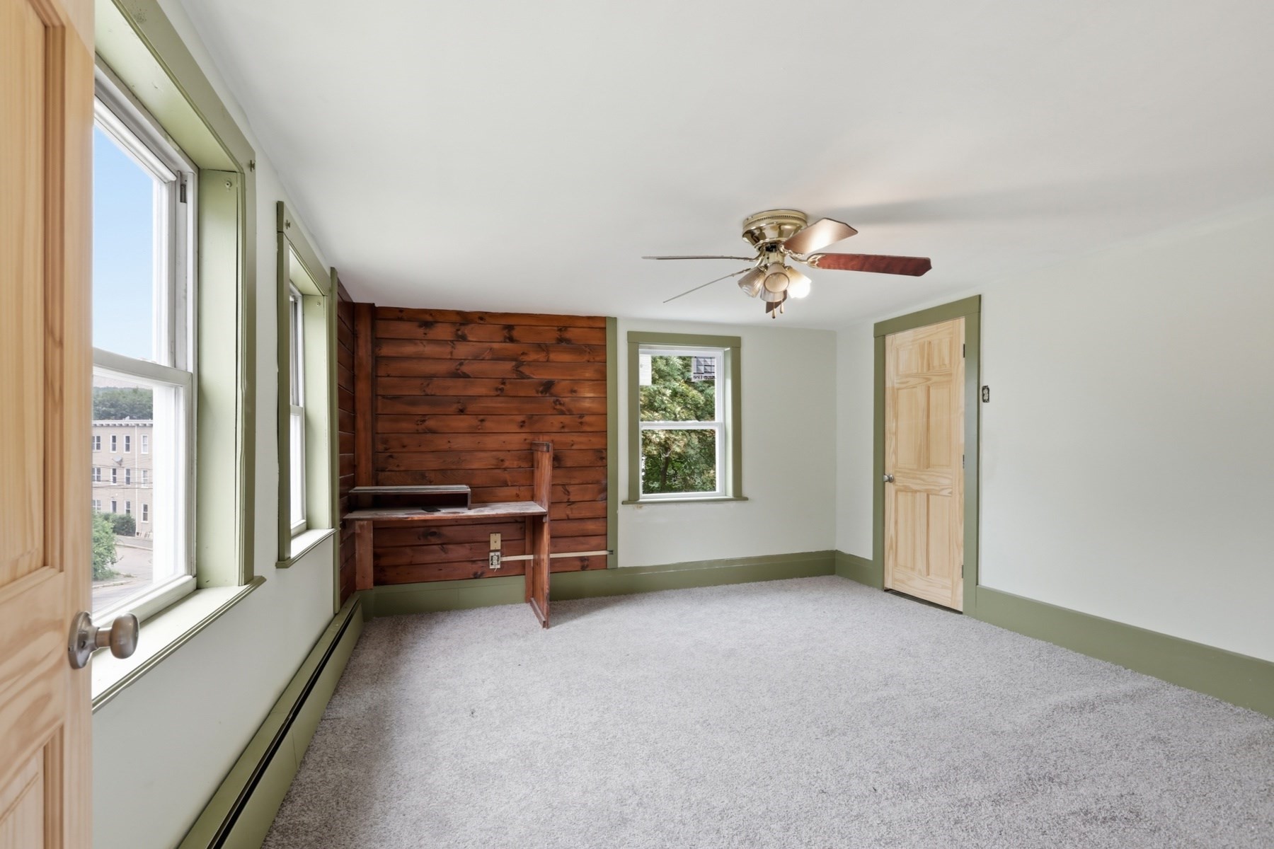 91 Walnut Property Photo 14