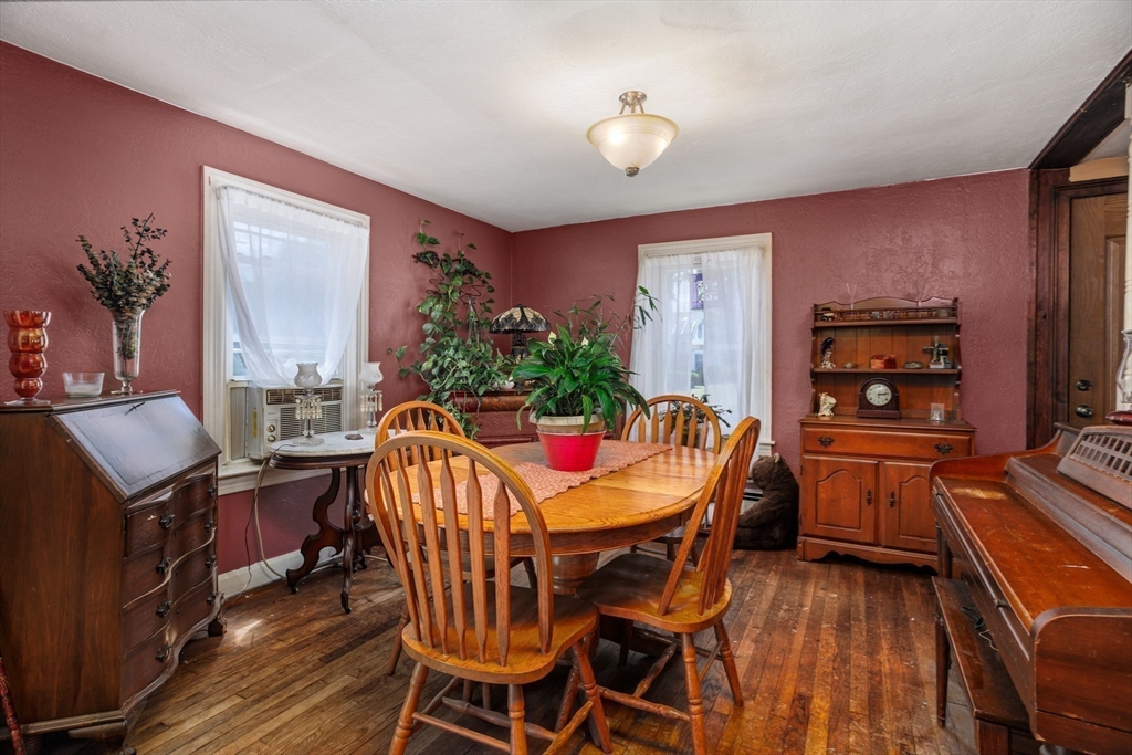 148 Pond St Property Photo 10