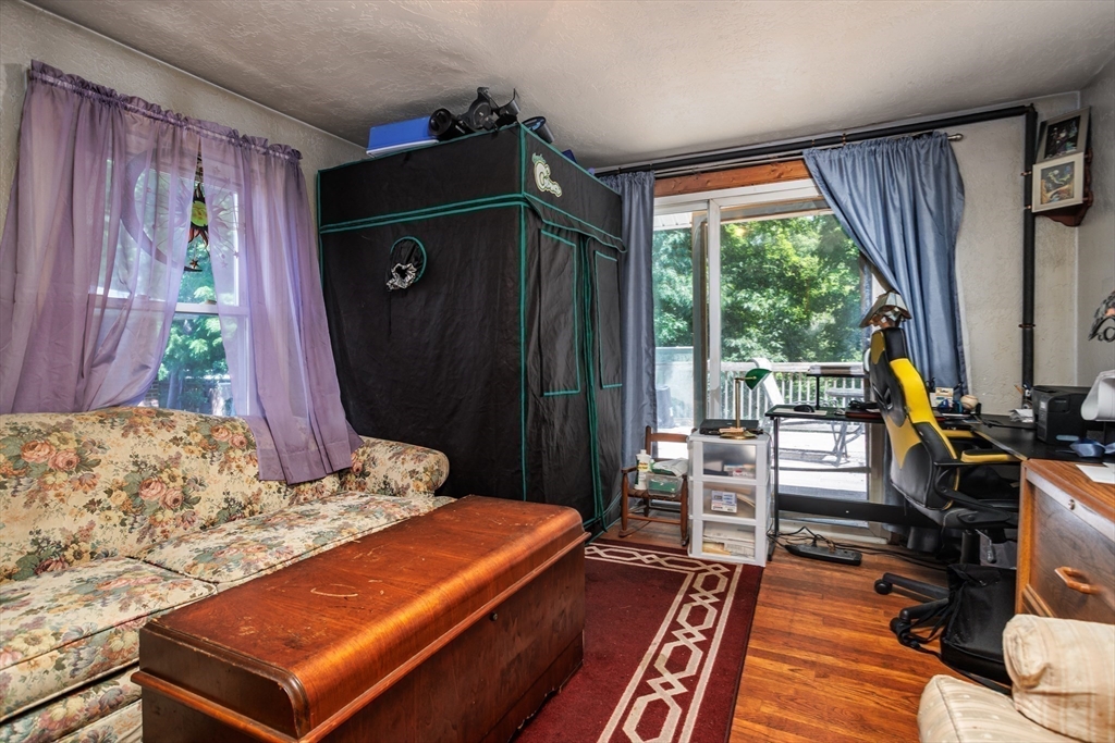 148 Pond St Property Photo 20