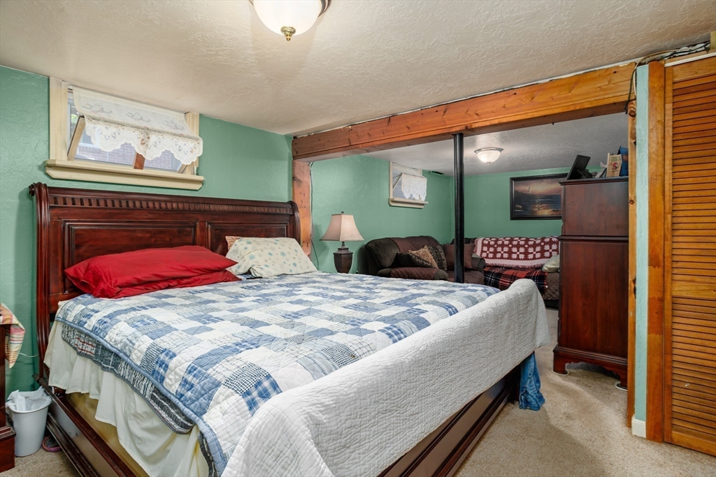 148 Pond St Property Photo 23