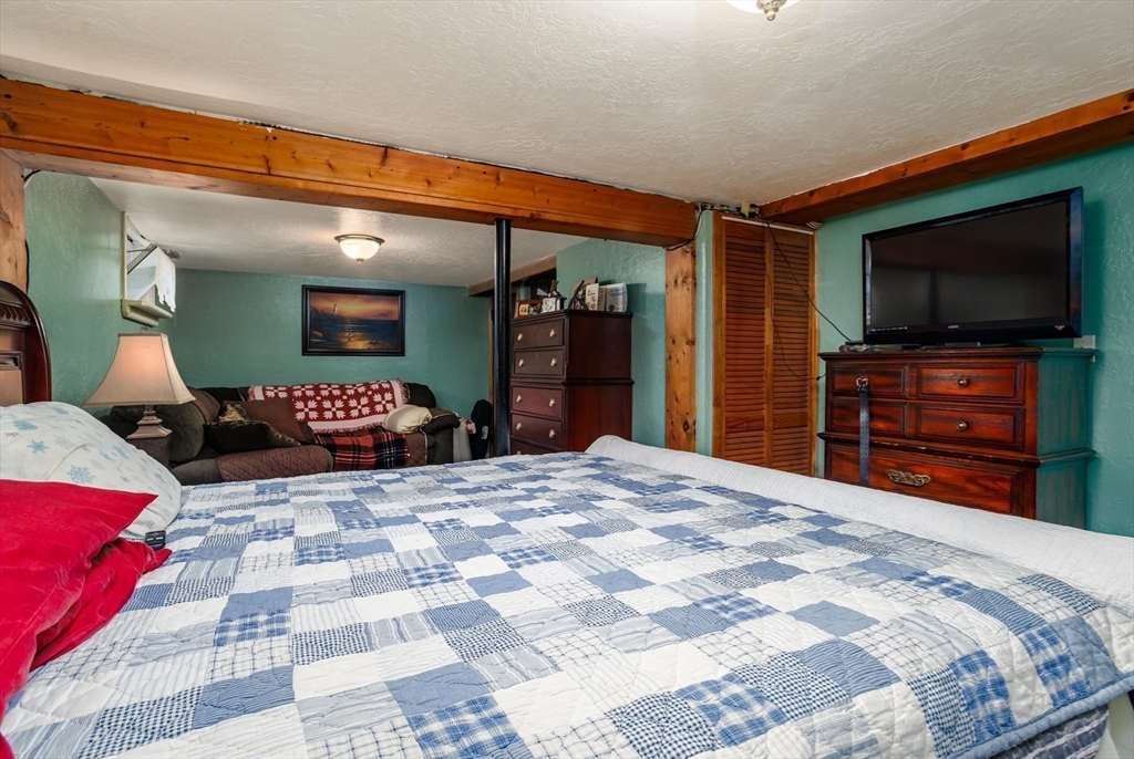 148 Pond St Property Photo 24