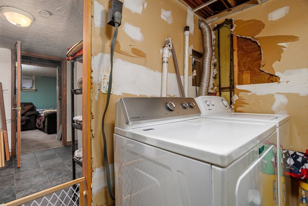 148 Pond St Property Photo 32