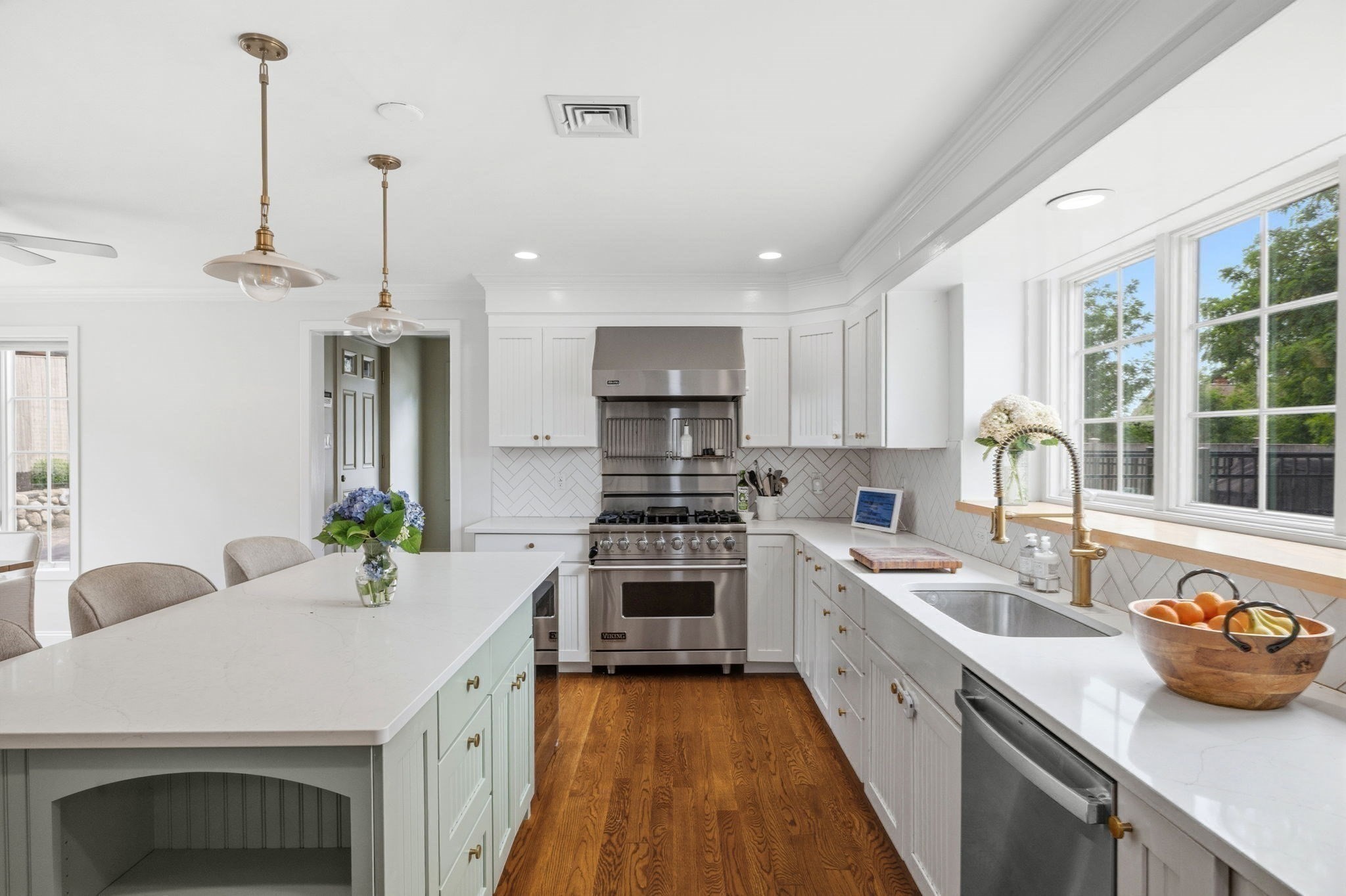 19 Hersey St Property Photo 5