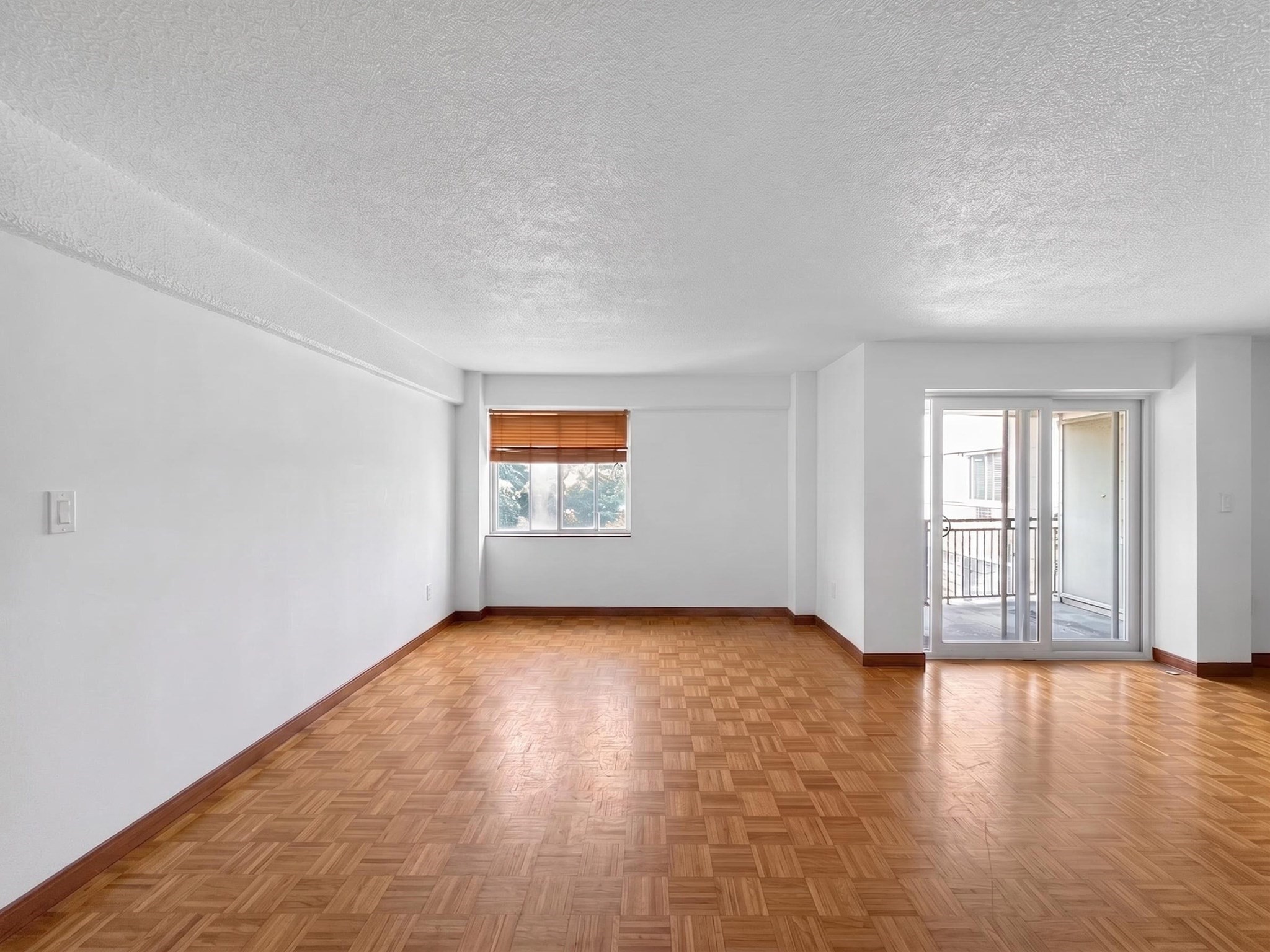 1025 Hancock St # 8c Property Photo 8