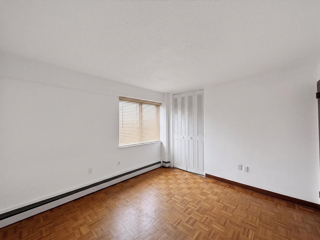 1025 Hancock St # 8c Property Photo 10