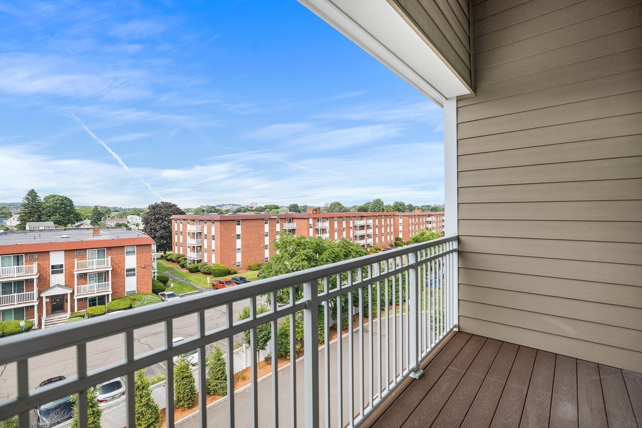 320 Middlesex Avenue # B406 Property Photo 9