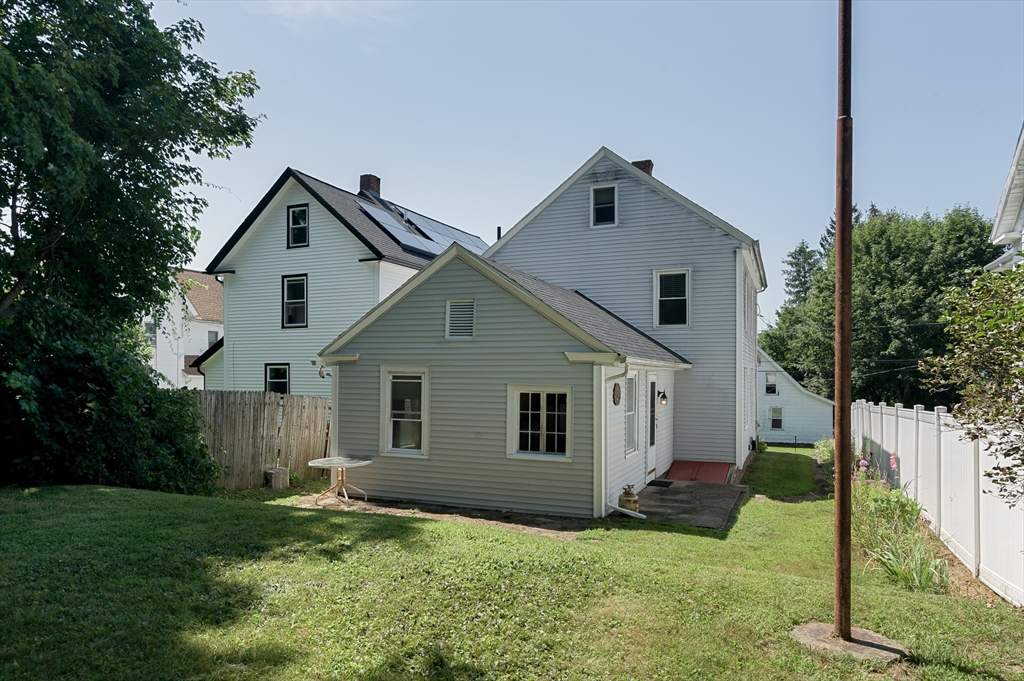 25 Prospect St Property Photo 5