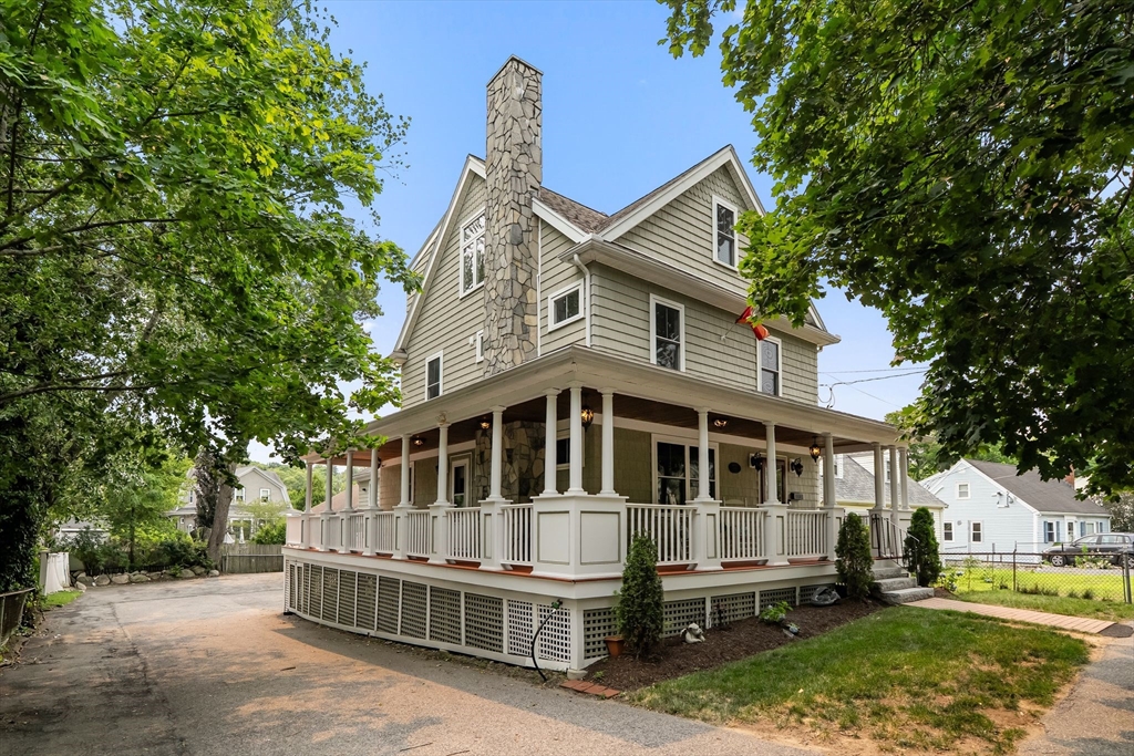 158 Lowell St