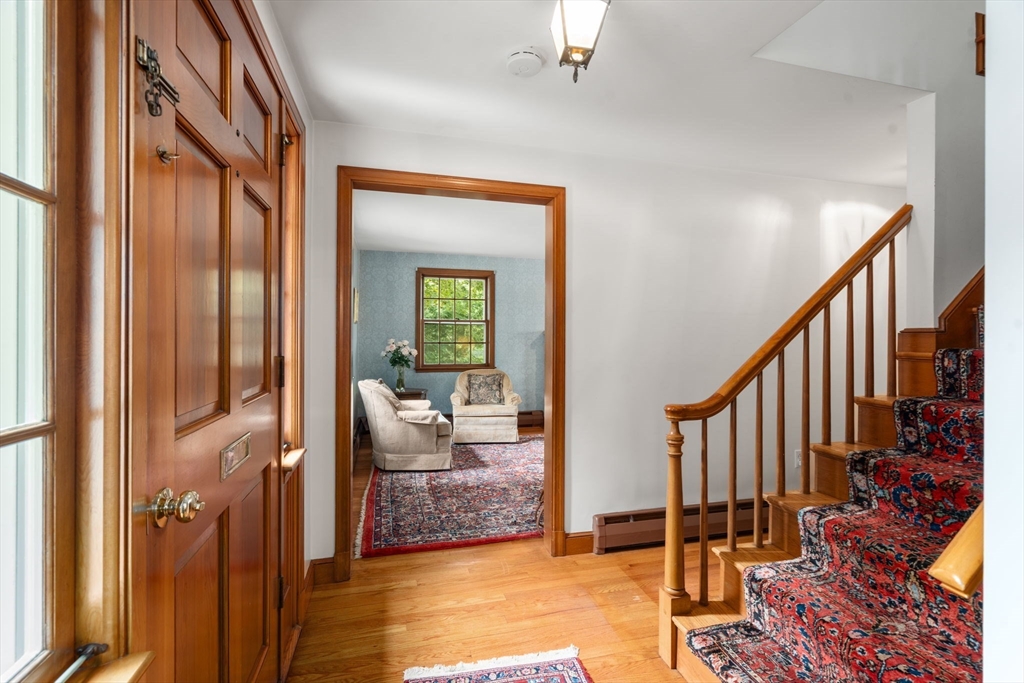 40 Cape Cod Ln Property Photo 3