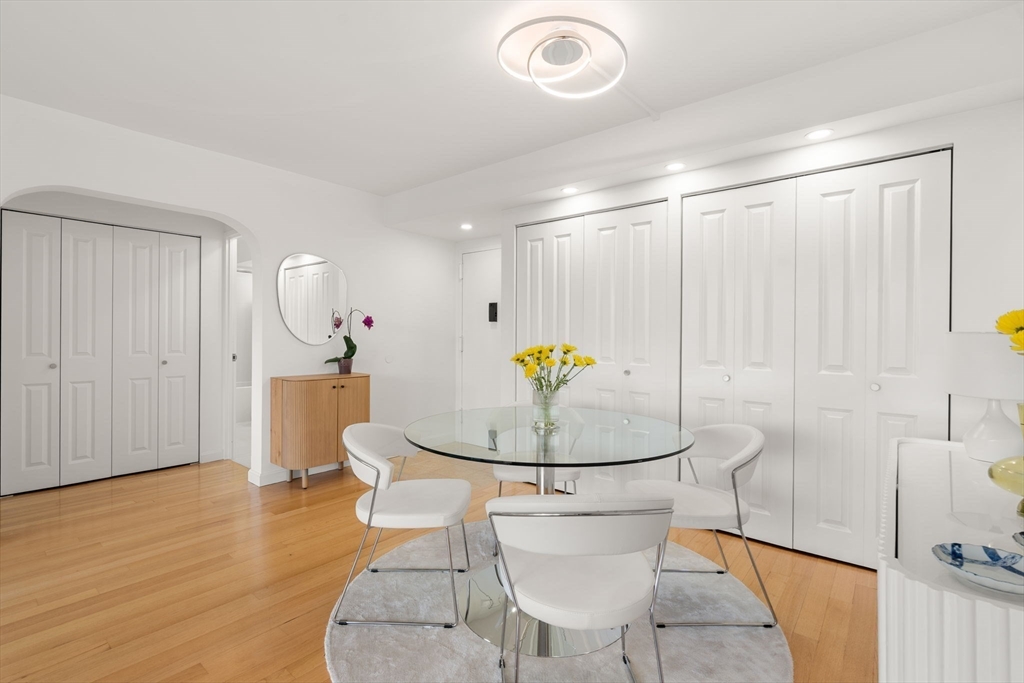 1731 Beacon St # 508 Property Photo 6