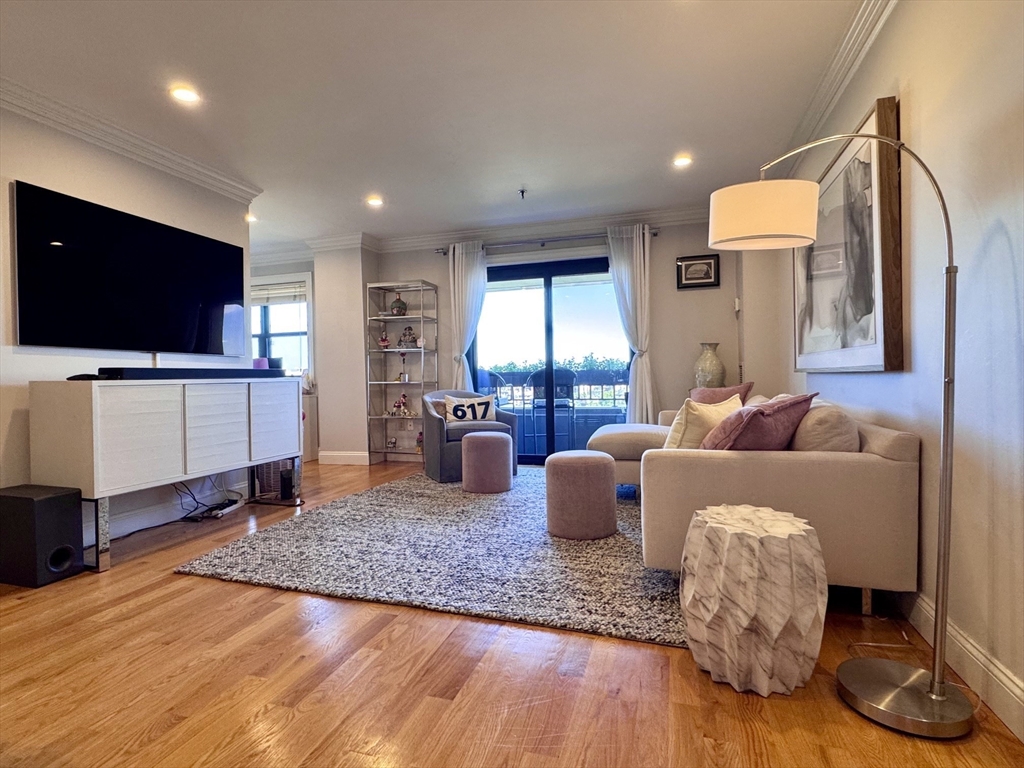 16 Harcourt St. # 9K Property Photo 1