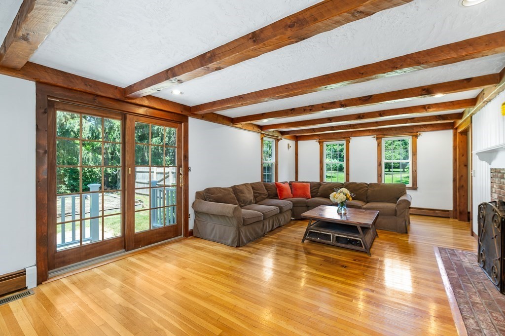 9 Great Pond Road Property Photo 7