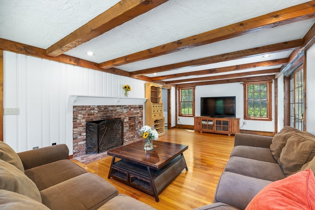 9 Great Pond Road Property Photo 8