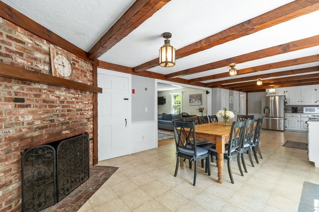 9 Great Pond Road Property Photo 11