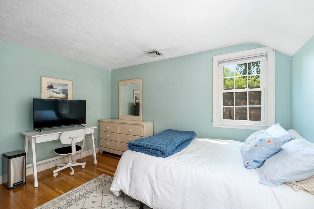 9 Great Pond Road Property Photo 19