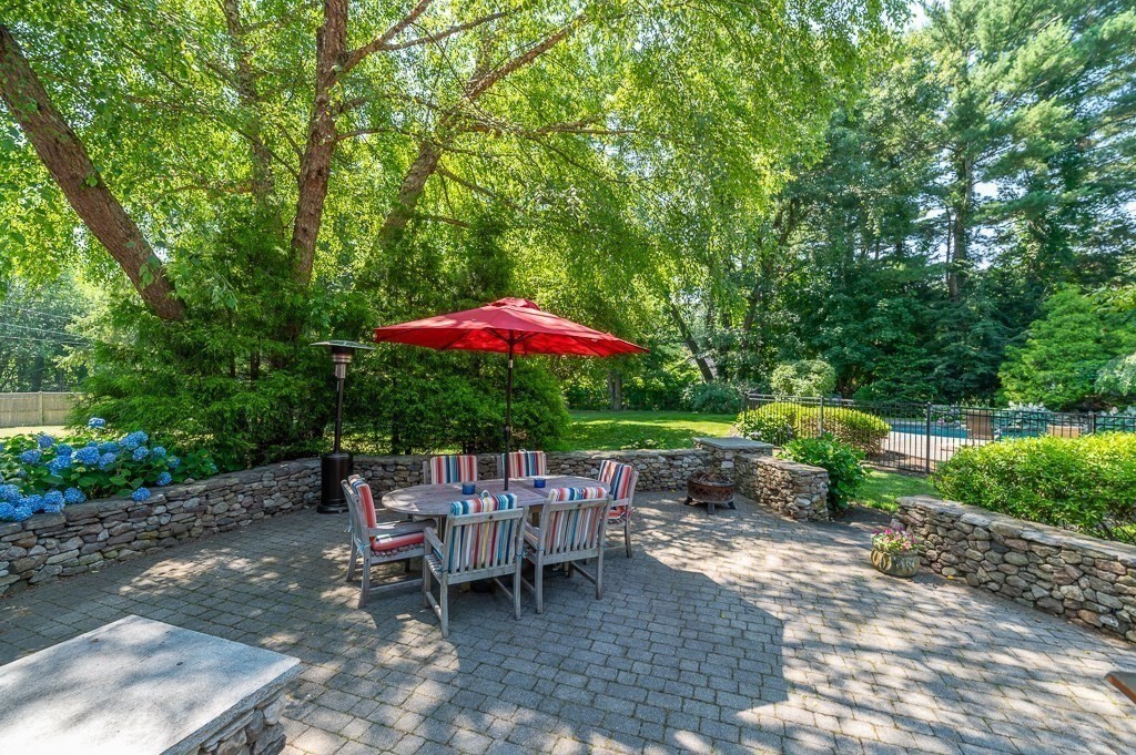 9 Great Pond Road Property Photo 25