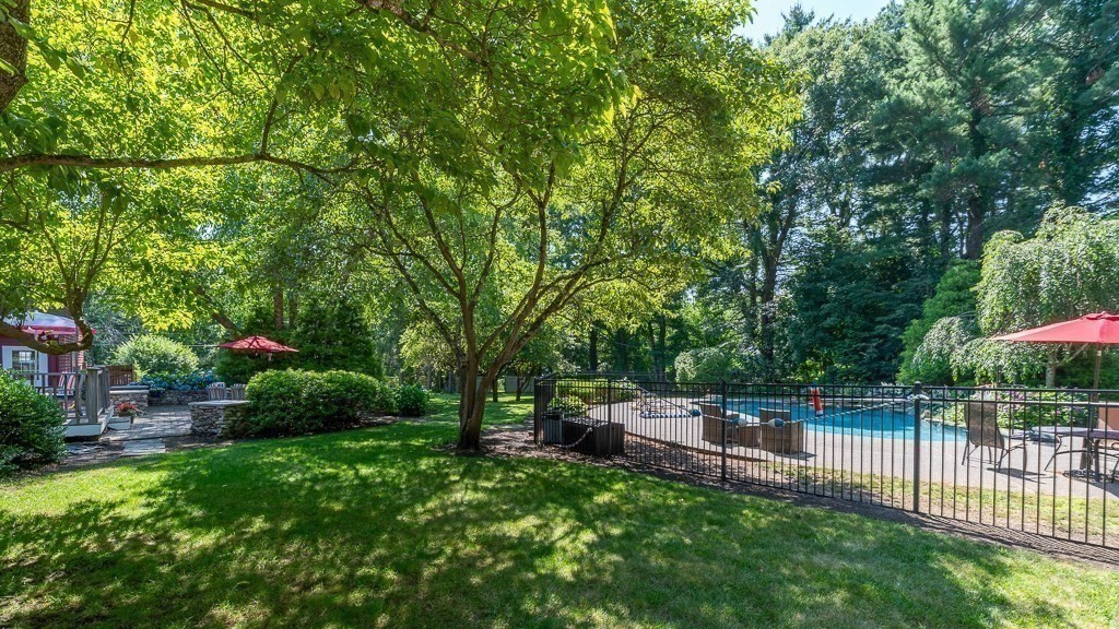 9 Great Pond Road Property Photo 29