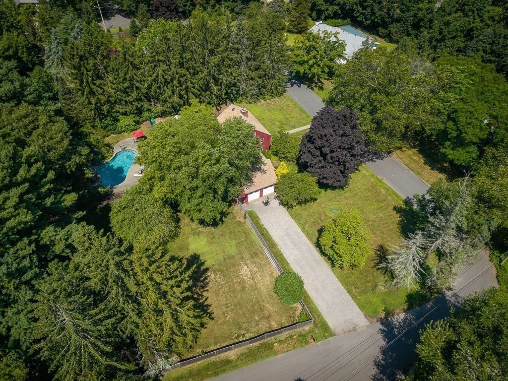 9 Great Pond Road Property Photo 34