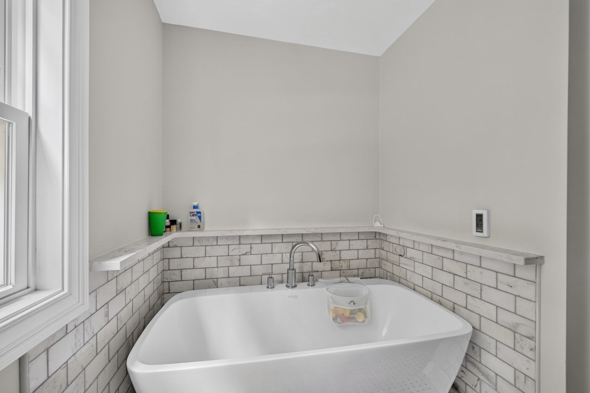 6 Ida Way Property Photo 7